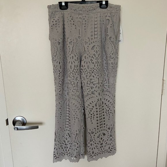 Luba by Hannah Payne Lace Capri Pants - Picture 1 of 1